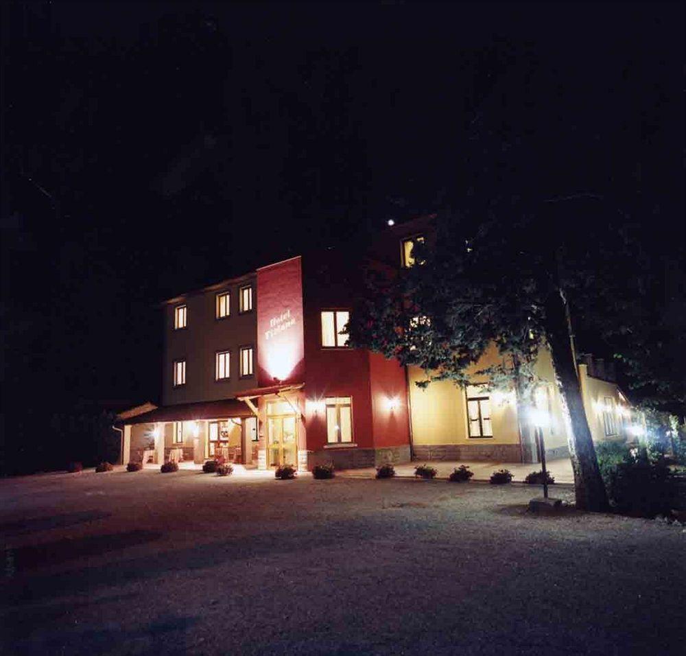 Hotel Tiziana Монтепульчано Экстерьер фото
